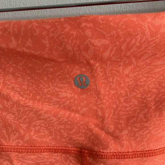 Lululemon wunder train high rise shorts size 10 crunch warm coral - Picture 6 of 7